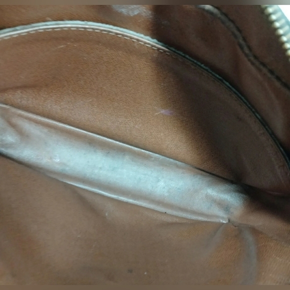 Authentic Louis Vuitton Monogram Compiegne 23 Clutch Hand Bag - Picture 6 of 7